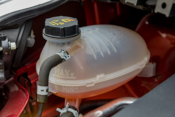 5 Coolant Leak Clues Most Drivers Miss